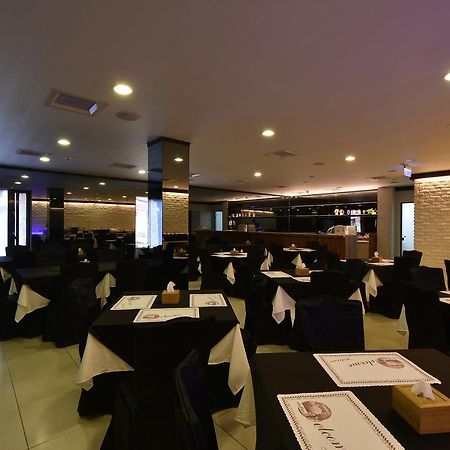 A casa Hotel Taoyuan Exterior foto